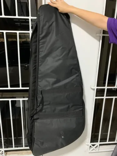 Case guitarra explorer