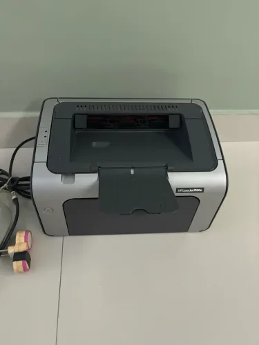 Impressora HP LaserJet P1102w