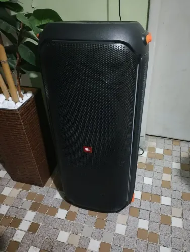 Vendo caixa JBL 800