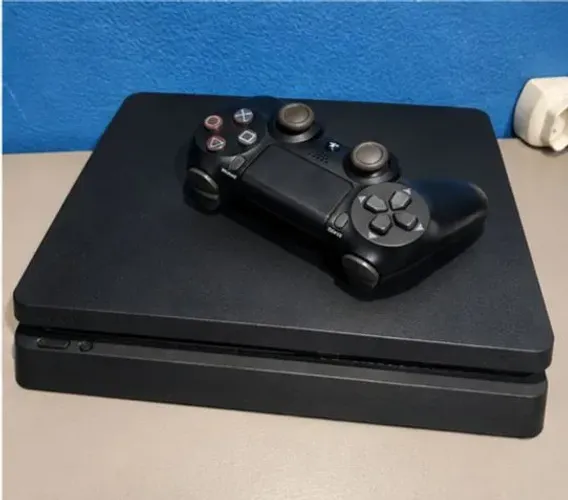 PlayStation 4 slim