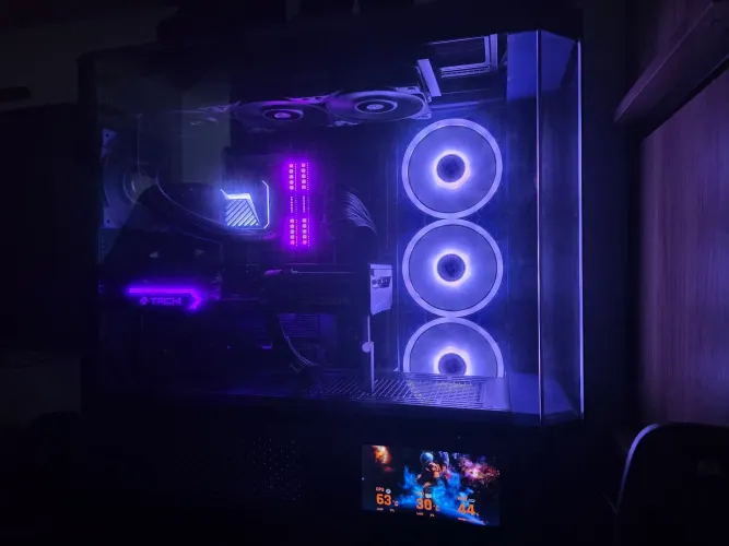 Computador Gamer 32Gb DDr5 7200mhz, Ryzer 7800x3D e 9070 XT TAICHI 16Gb