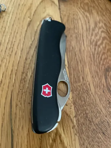 Victorinox Sentinel One Hand