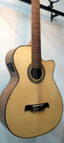 Violão Elétrico cordas Nylon 100% Maciço.
