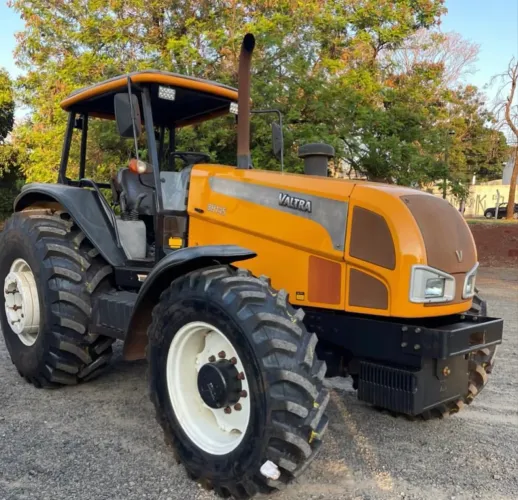 Trator Valtra BH 145 08/08 - Parcele Também