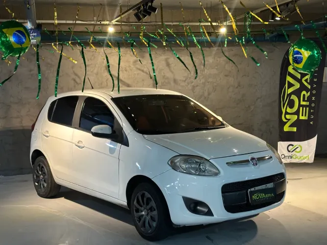 Fiat Palio Essence 1.6 Flex 16V 5P 2015