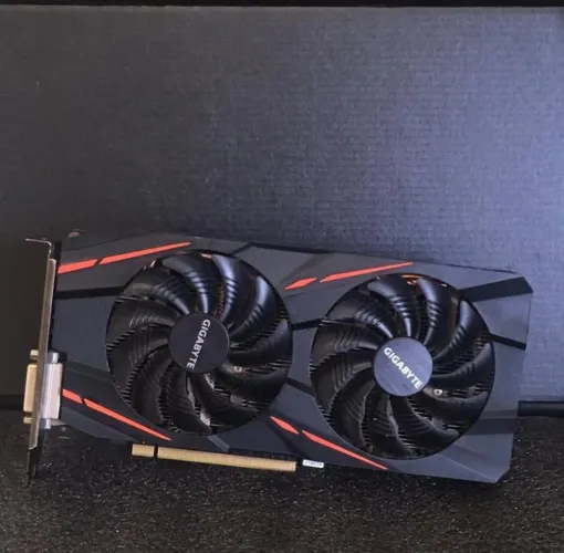 ? RX 570 8GB GIGABYTE GAMING ?