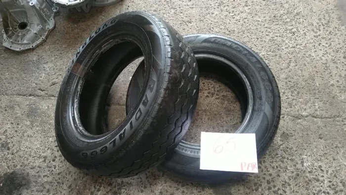 Par Pneus LingLong 2256516 (Usado) 65