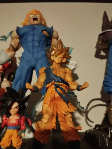 Boneco Goku dragon ball z PVC 15cm 