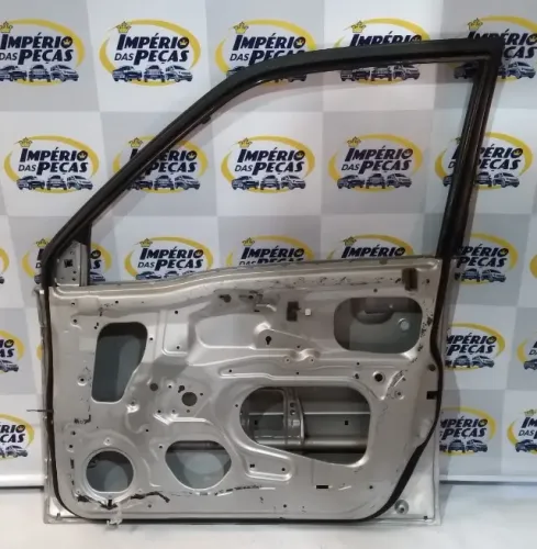 Porta Dianteira Tracker 03/08 Grand Vitara 98/05 Lado Direito Obs #37284