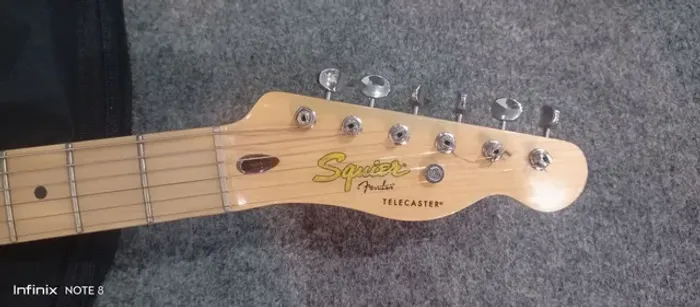Guitarra fender Squier Telecaster thinline classic vibe 