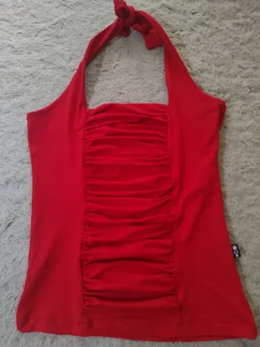 Blusa Vermelho de Alcinha.