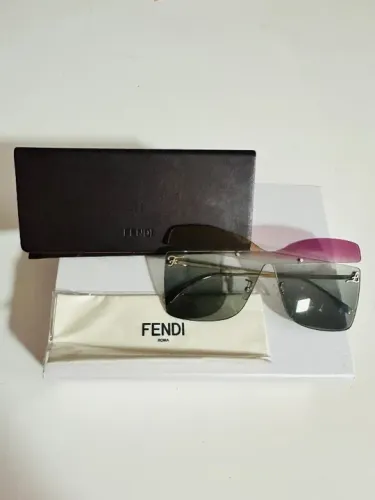 Óculos Fendi original feminino 