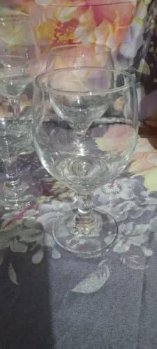 Taças para Vinho e agua