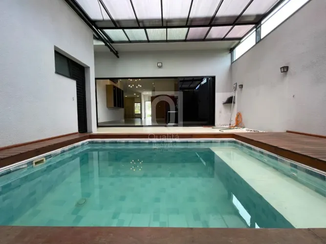 Casa à venda no Condomínio Giverny, 3 Suítes, Piscina e Espaço Gourmet