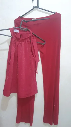 Conjunto de Blusa e Calça