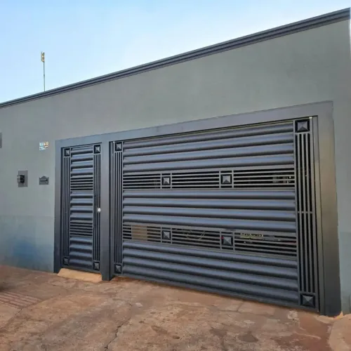 Casa á venda com 4 quartos no José Maksoud em Campo Grande - MS