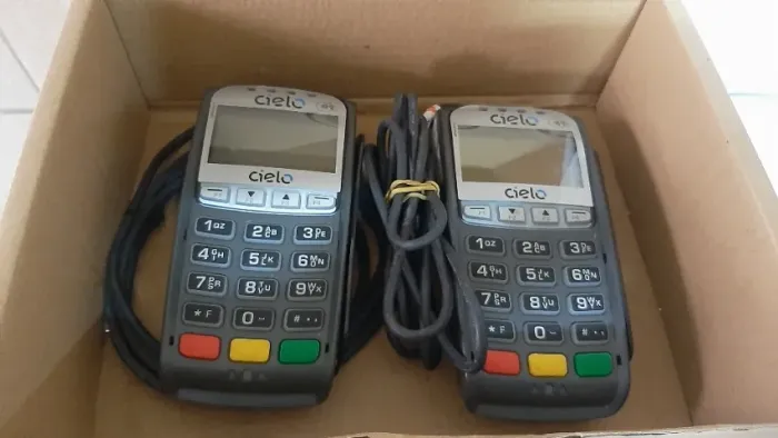 2 Maquininha de Cartão Cielo IPP320