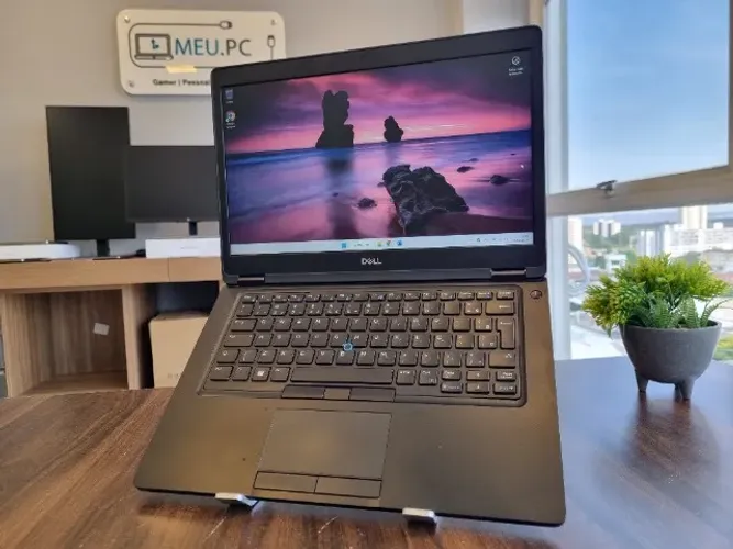 Notebook Dell Latitude 5490 - Core i5 | 8ª geração | 240GB SSD | 8GB DDR4 | 14"