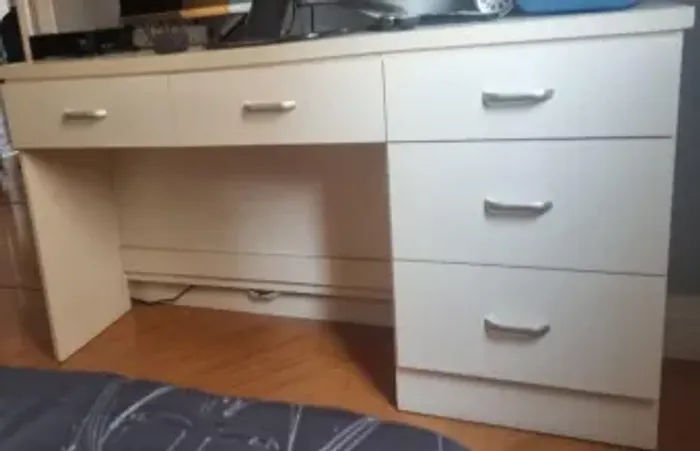 Bancada de TV para Quarto