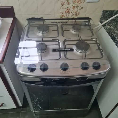 Fogão Brastemp 4 bocas com tampa de vidro