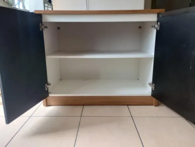 Balcão de escritório novo