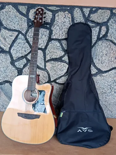 Vioão elétrico com capa