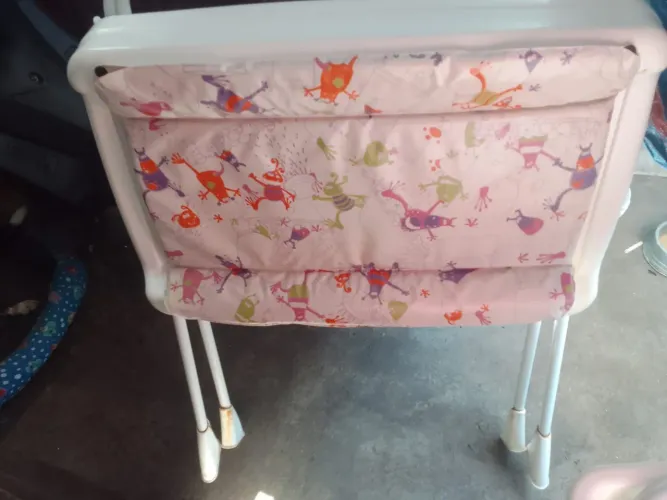 Trocador de Bebê com Estampa Divertida