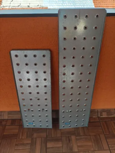 Plataforma para escada retratil