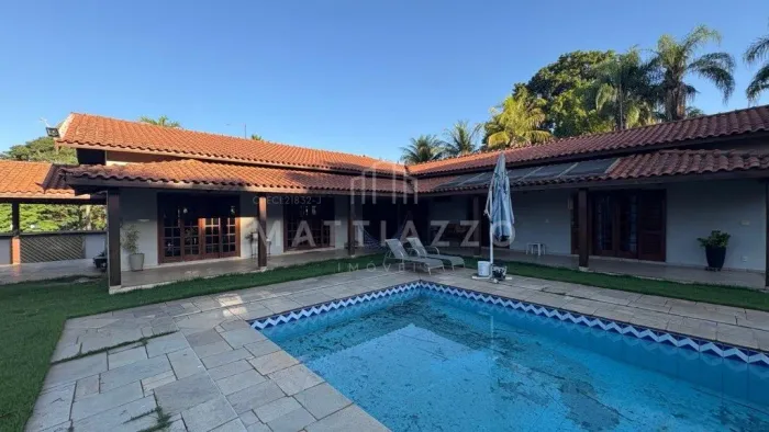 Casa à venda com 03 dormitórios, no Condomínio Monte Carlo em Limeira/SP.