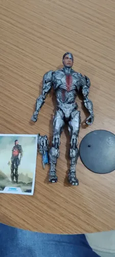 Boneco Cyborg liga da justiça marcfarlane toys