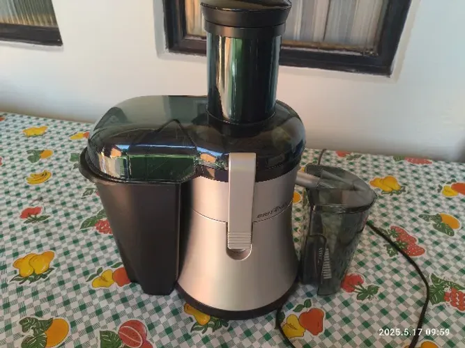 Máquina de fazer suco britânia turbo juicer prime