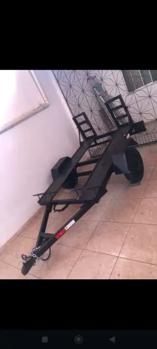 Carrocinha moto e quadreciclo.