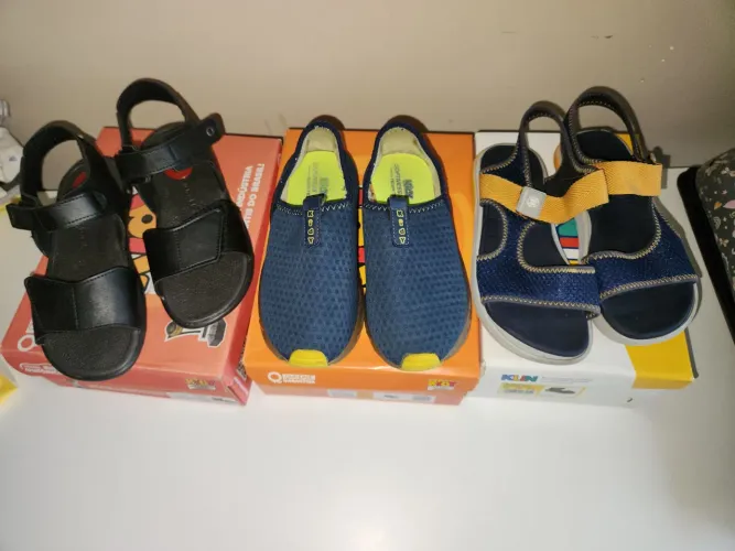 Calcados muito conservados menino