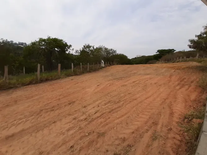 Área Comercial ou Residencial à venda, 5300 m² por R$ 3.800.000 - Jardim Leocádia - Soroca