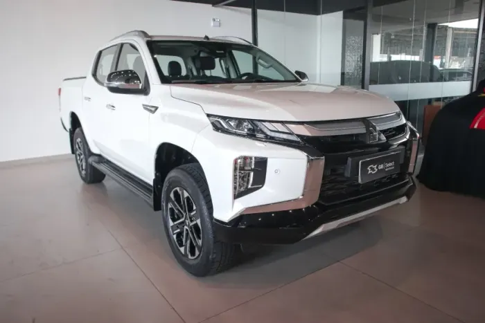 Mitsubishi L200 Triton Sport HPE-S 2.4 CD Dies. AUT 2023