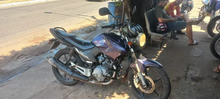 Vendo duas motos para quem deseja rodar em aplicativos 