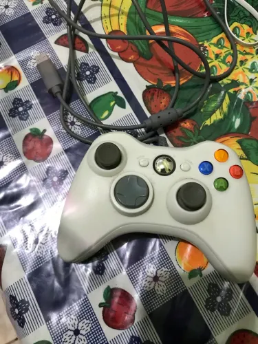 Controle para PS3 estilo Xbox 360 - Design ergonômico, com fio e pronto pra jogar!