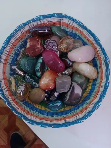 Pedras Decorativas no cesto