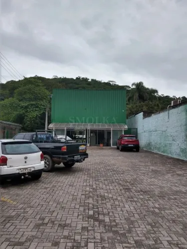 Galpão com mezanino locação