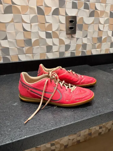 Chuteira de futsal Nike Tiempo tamanho 44