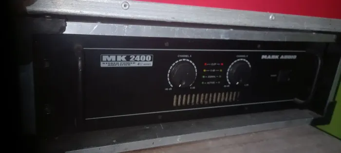 Amplificador Mark Audio MK 2400