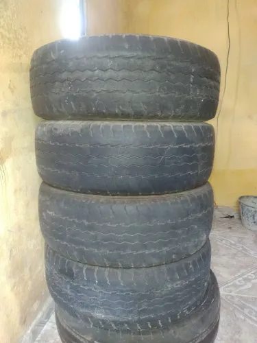 Vendo 6 pneus usado em boas condições. Medida 16