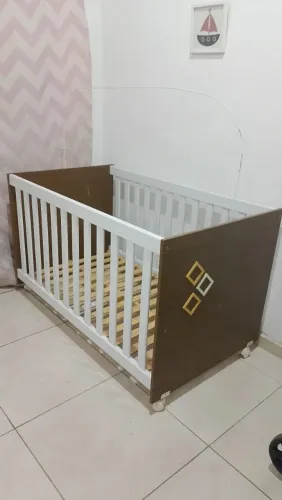 Berço unissex novo 