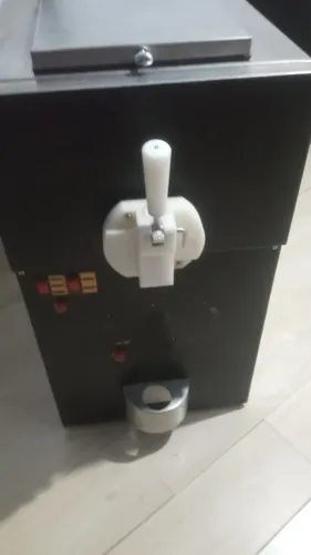 Máquina de Milk shake ou açaí 