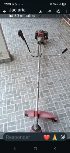 Roçadeira Toyama