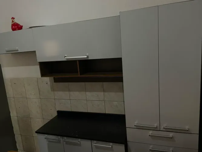 Armário semi novo