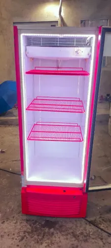 Geladeira expositora coca cola 470 litros 220 volts 