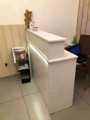 VENDE SE BALCÃO RECEPÇÃO