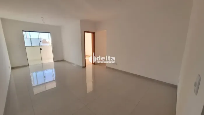 Apartamento com 3 quartos sendo 2 suítes disponível para venda no bairro Santa Mônica em U