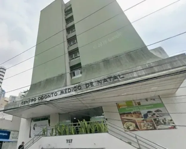 Vendo consultório odontológico completo No Edifício Centro Odonto Médico em Bairro Petrópo